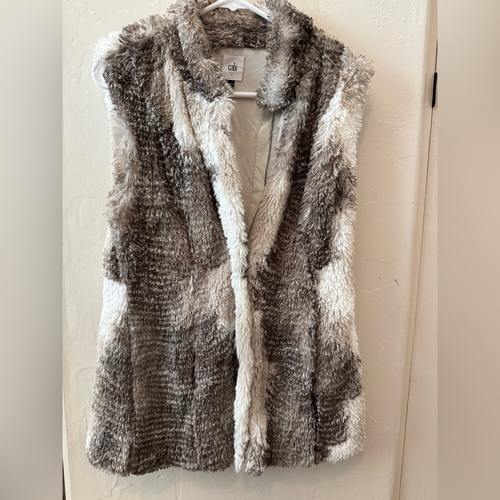 CABI Faux Fur Vest Size Small-Cream Brown and Gray
